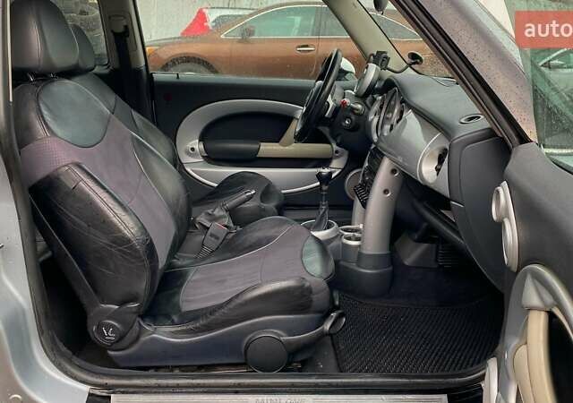Мини Купер, объемом двигателя 1.6 л и пробегом 298 тыс. км за 3500 $, фото 11 на Automoto.ua