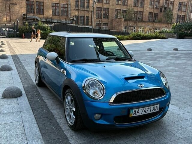 Міні Cooper, об'ємом двигуна 1.6 л та пробігом 220 тис. км за 5900 $, фото 4 на Automoto.ua