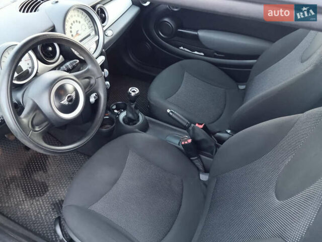 Мини Купер, объемом двигателя 1.4 л и пробегом 170 тыс. км за 7000 $, фото 8 на Automoto.ua
