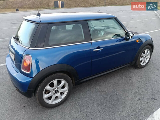 Мини Купер, объемом двигателя 1.4 л и пробегом 170 тыс. км за 7000 $, фото 4 на Automoto.ua