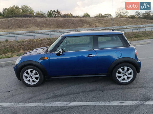 Мини Купер, объемом двигателя 1.4 л и пробегом 170 тыс. км за 7000 $, фото 3 на Automoto.ua