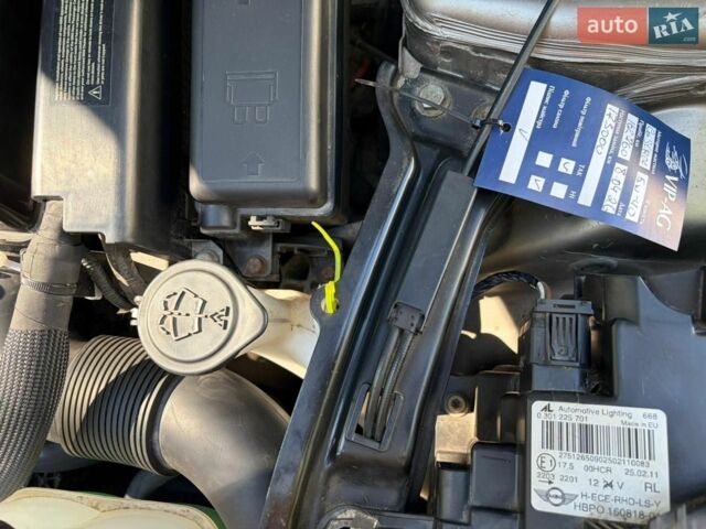 Міні Cooper, об'ємом двигуна 1.6 л та пробігом 162 тис. км за 7750 $, фото 12 на Automoto.ua