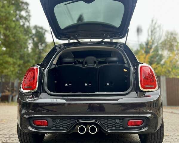 Мини Купер, объемом двигателя 2 л и пробегом 137 тыс. км за 16800 $, фото 2 на Automoto.ua