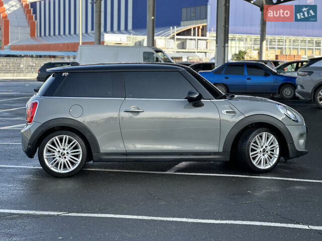 Міні Cooper, об'ємом двигуна 1.5 л та пробігом 75 тис. км за 12900 $, фото 4 на Automoto.ua