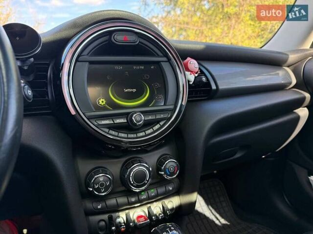 Мини Купер, объемом двигателя 1.5 л и пробегом 110 тыс. км за 16000 $, фото 13 на Automoto.ua