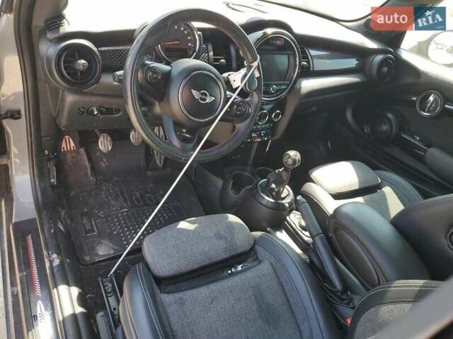 Мини Купер, объемом двигателя 2 л и пробегом 138 тыс. км за 1900 $, фото 7 на Automoto.ua