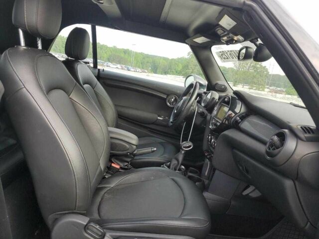 Мини Купер, объемом двигателя 1.5 л и пробегом 90 тыс. км за 2000 $, фото 9 на Automoto.ua