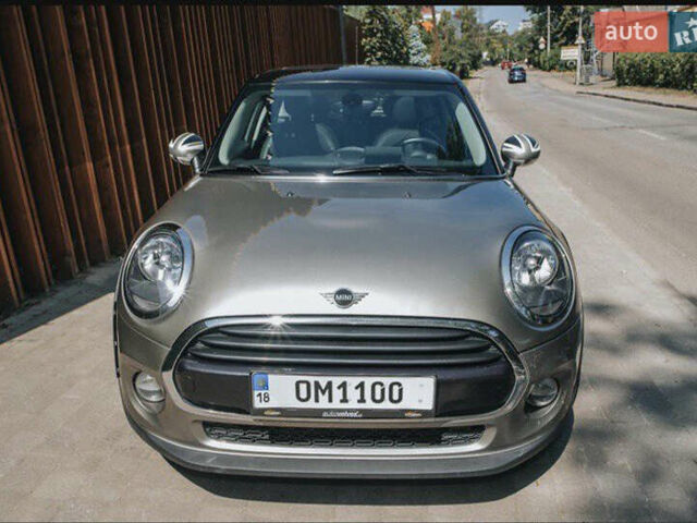 Мини Купер, объемом двигателя 1.5 л и пробегом 70 тыс. км за 13900 $, фото 4 на Automoto.ua