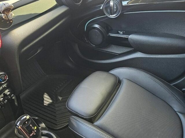 Міні Cooper, об'ємом двигуна 2 л та пробігом 57 тис. км за 18000 $, фото 39 на Automoto.ua