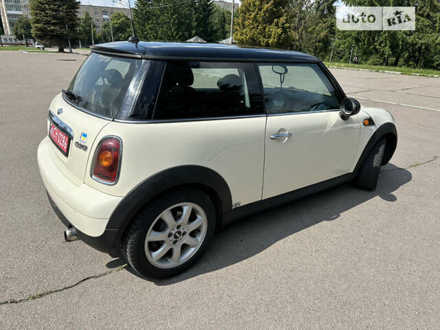 Міні Cooper, об'ємом двигуна 1.6 л та пробігом 195 тис. км за 6800 $, фото 19 на Automoto.ua