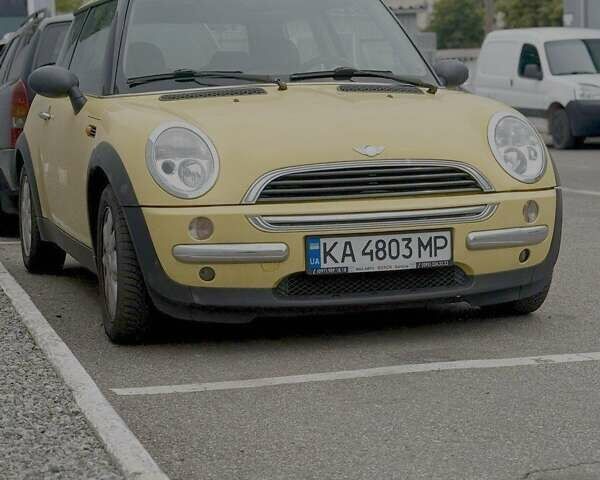 Жовтий Міні Cooper, об'ємом двигуна 1.6 л та пробігом 208 тис. км за 3950 $, фото 1 на Automoto.ua