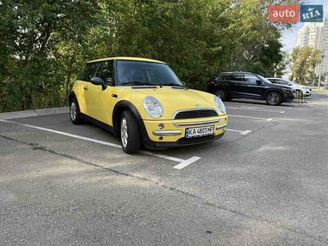 Жовтий Міні Cooper, об'ємом двигуна 1.6 л та пробігом 208 тис. км за 3950 $, фото 4 на Automoto.ua