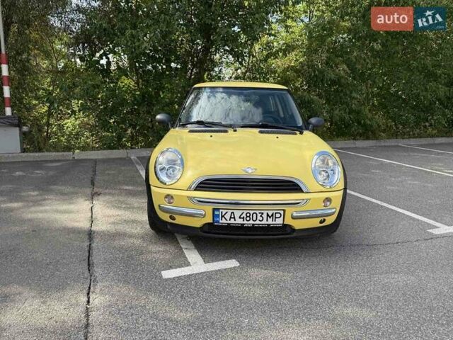 Жовтий Міні Cooper, об'ємом двигуна 1.6 л та пробігом 208 тис. км за 3950 $, фото 27 на Automoto.ua