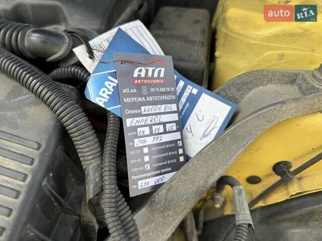 Жовтий Міні Cooper, об'ємом двигуна 1.6 л та пробігом 208 тис. км за 3950 $, фото 24 на Automoto.ua
