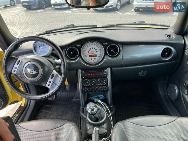 Жовтий Міні Cooper, об'ємом двигуна 1.6 л та пробігом 260 тис. км за 3000 $, фото 8 на Automoto.ua