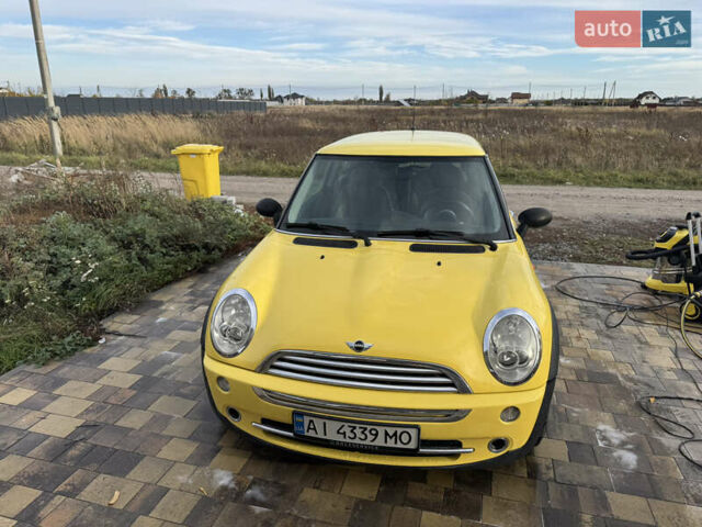 Жовтий Міні Cooper, об'ємом двигуна 1.6 л та пробігом 253 тис. км за 4200 $, фото 8 на Automoto.ua