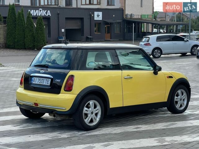 Жовтий Міні Cooper, об'ємом двигуна 1.6 л та пробігом 260 тис. км за 2950 $, фото 10 на Automoto.ua