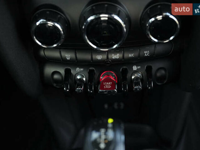 Жовтий Міні Cooper, об'ємом двигуна 1.5 л та пробігом 122 тис. км за 10999 $, фото 18 на Automoto.ua