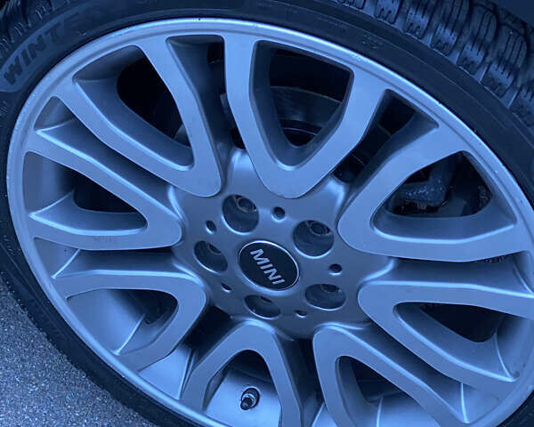 Желтый Мини Купер, объемом двигателя 2 л и пробегом 150 тыс. км за 13500 $, фото 19 на Automoto.ua