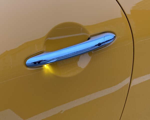 Желтый Мини Купер, объемом двигателя 2 л и пробегом 150 тыс. км за 13500 $, фото 22 на Automoto.ua