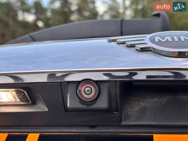 Жовтий Міні Cooper, об'ємом двигуна 1.5 л та пробігом 142 тис. км за 14900 $, фото 23 на Automoto.ua