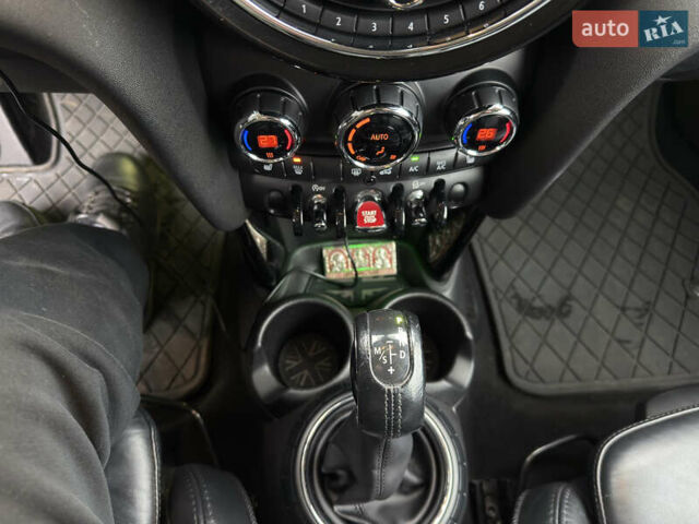 Желтый Мини Купер, объемом двигателя 1.5 л и пробегом 109 тыс. км за 15499 $, фото 18 на Automoto.ua