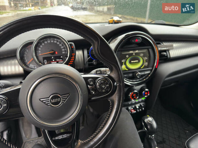 Желтый Мини Купер, объемом двигателя 1.5 л и пробегом 109 тыс. км за 15499 $, фото 16 на Automoto.ua