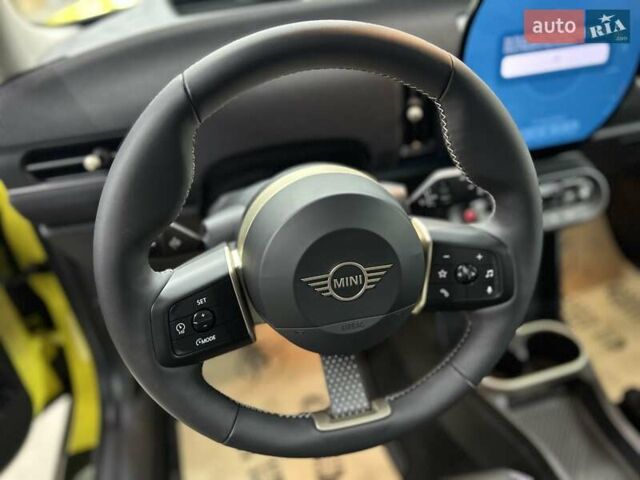 Желтый Мини Купер, объемом двигателя 2 л и пробегом 1 тыс. км за 38500 $, фото 20 на Automoto.ua
