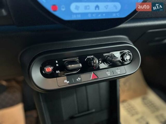 Желтый Мини Купер, объемом двигателя 2 л и пробегом 1 тыс. км за 38500 $, фото 27 на Automoto.ua