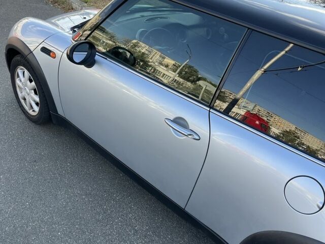 Сірий Міні Cooper, об'ємом двигуна 1.6 л та пробігом 218 тис. км за 5002 $, фото 1 на Automoto.ua