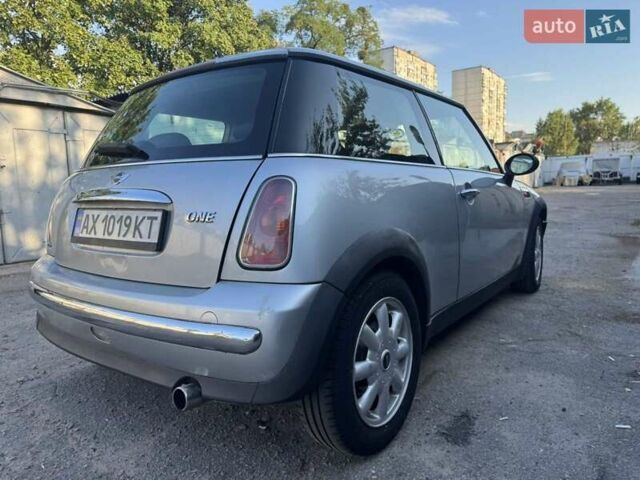 Сірий Міні Cooper, об'ємом двигуна 1.6 л та пробігом 285 тис. км за 3999 $, фото 15 на Automoto.ua
