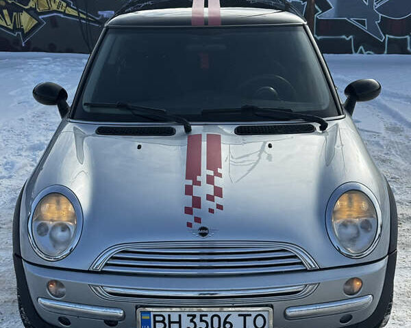 Сірий Міні Cooper, об'ємом двигуна 1.6 л та пробігом 220 тис. км за 5300 $, фото 1 на Automoto.ua
