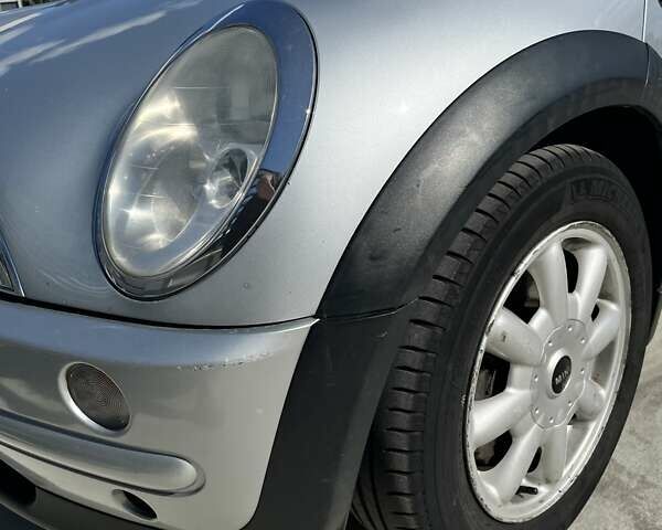 Сірий Міні Cooper, об'ємом двигуна 1.6 л та пробігом 283 тис. км за 3400 $, фото 15 на Automoto.ua