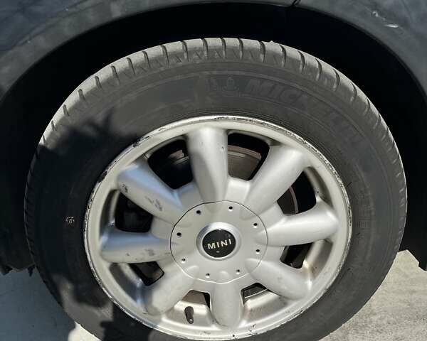 Сірий Міні Cooper, об'ємом двигуна 1.6 л та пробігом 283 тис. км за 3400 $, фото 22 на Automoto.ua