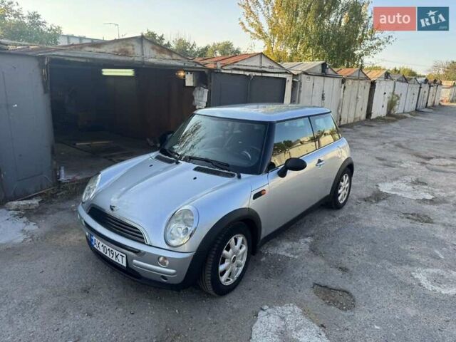 Сірий Міні Cooper, об'ємом двигуна 1.6 л та пробігом 285 тис. км за 3999 $, фото 6 на Automoto.ua