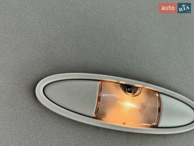 Сірий Міні Cooper, об'ємом двигуна 1.6 л та пробігом 283 тис. км за 3400 $, фото 20 на Automoto.ua