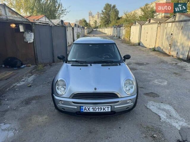 Сірий Міні Cooper, об'ємом двигуна 1.6 л та пробігом 285 тис. км за 3999 $, фото 8 на Automoto.ua
