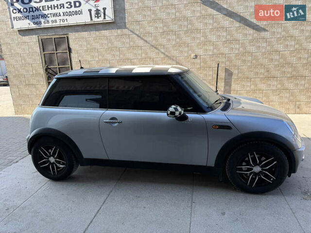 Сірий Міні Cooper, об'ємом двигуна 1.6 л та пробігом 172 тис. км за 5500 $, фото 1 на Automoto.ua