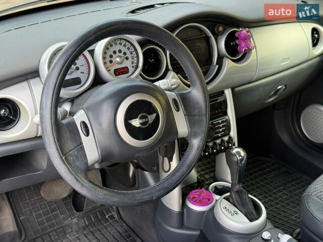 Сірий Міні Cooper, об'ємом двигуна 1.6 л та пробігом 206 тис. км за 4500 $, фото 17 на Automoto.ua