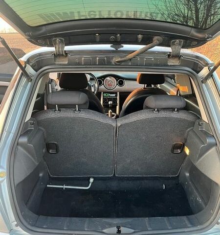 Сірий Міні Cooper, об'ємом двигуна 1.6 л та пробігом 205 тис. км за 3350 $, фото 15 на Automoto.ua