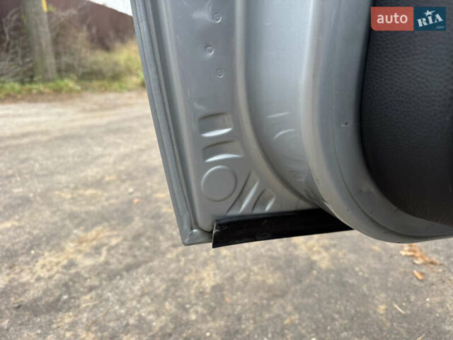 Сірий Міні Cooper, об'ємом двигуна 1.6 л та пробігом 214 тис. км за 4500 $, фото 11 на Automoto.ua