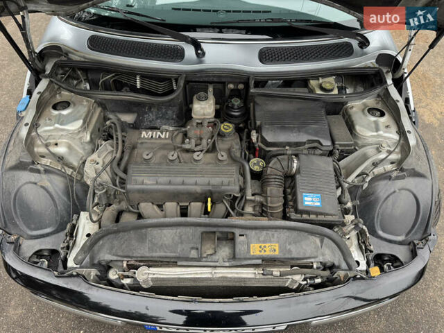 Сірий Міні Cooper, об'ємом двигуна 1.6 л та пробігом 214 тис. км за 4500 $, фото 17 на Automoto.ua