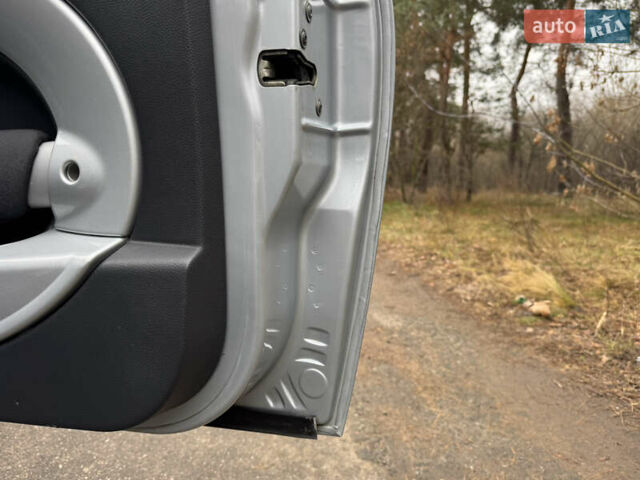 Сірий Міні Cooper, об'ємом двигуна 1.6 л та пробігом 214 тис. км за 4500 $, фото 14 на Automoto.ua