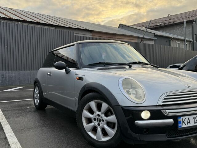 Серый Мини Купер, объемом двигателя 1.6 л и пробегом 214 тыс. км за 4900 $, фото 1 на Automoto.ua