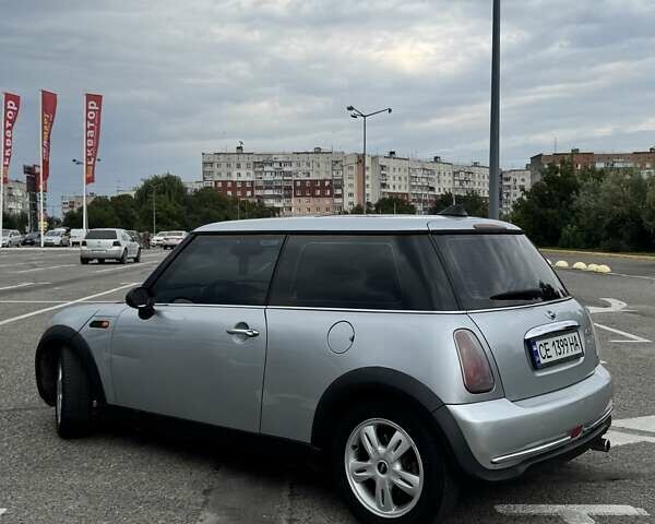 Серый Мини Купер, объемом двигателя 1.6 л и пробегом 213 тыс. км за 5500 $, фото 3 на Automoto.ua