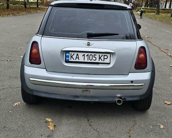 Сірий Міні Cooper, об'ємом двигуна 1.6 л та пробігом 275 тис. км за 3000 $, фото 6 на Automoto.ua