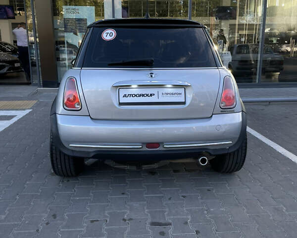 Сірий Міні Cooper, об'ємом двигуна 1.6 л та пробігом 253 тис. км за 6600 $, фото 22 на Automoto.ua