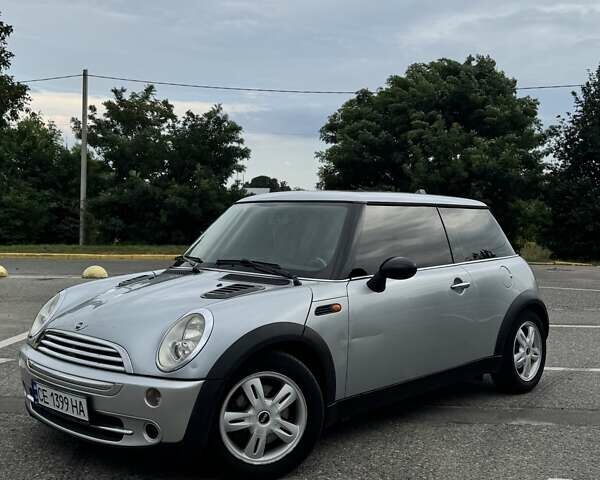 Серый Мини Купер, объемом двигателя 1.6 л и пробегом 213 тыс. км за 5500 $, фото 4 на Automoto.ua