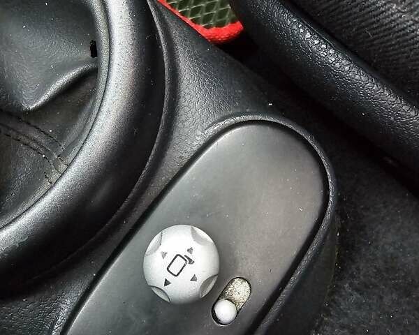 Сірий Міні Cooper, об'ємом двигуна 1.6 л та пробігом 275 тис. км за 3000 $, фото 18 на Automoto.ua