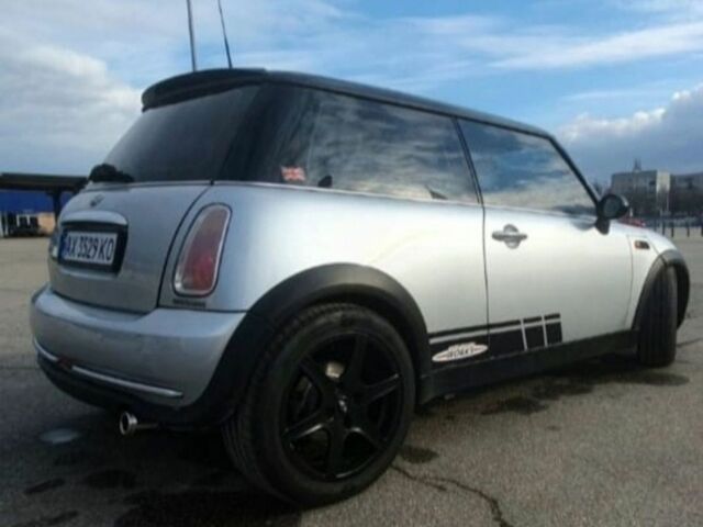 Сірий Міні Cooper, об'ємом двигуна 1.6 л та пробігом 250 тис. км за 4500 $, фото 1 на Automoto.ua